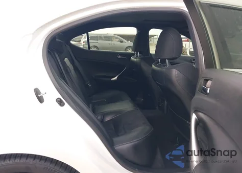 2012 Lexus Is 350 z USA, uszkodzony, nr VIN JTHBE5C27C5030834